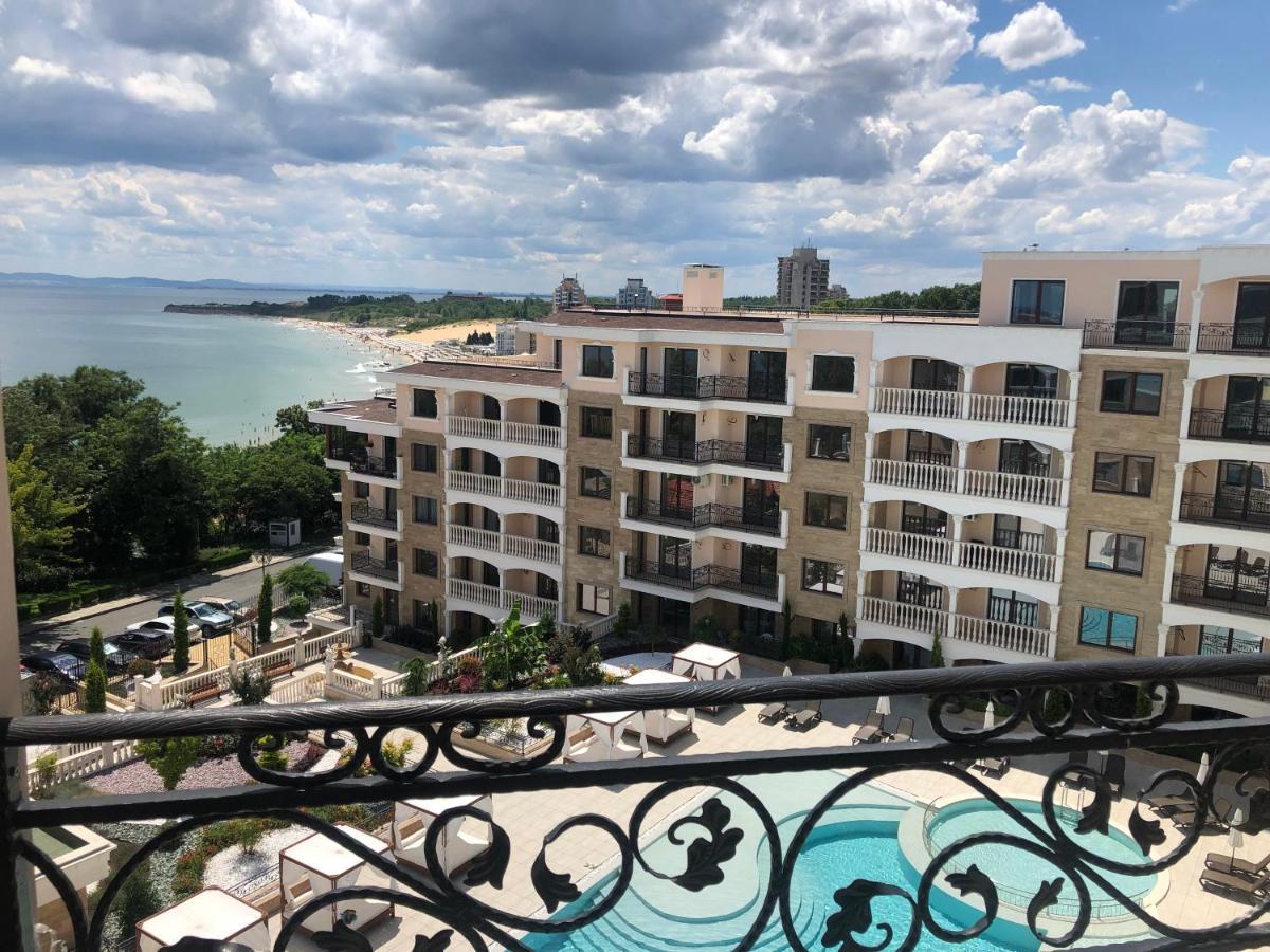 Valencia Gardens Luxury Apartments Nesebar Bagian luar foto