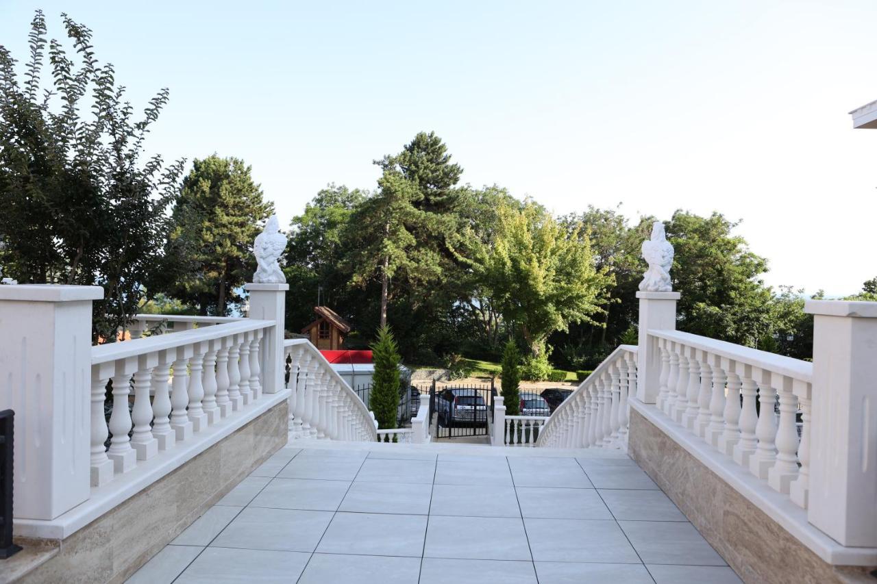 Valencia Gardens Luxury Apartments Nesebar Bagian luar foto