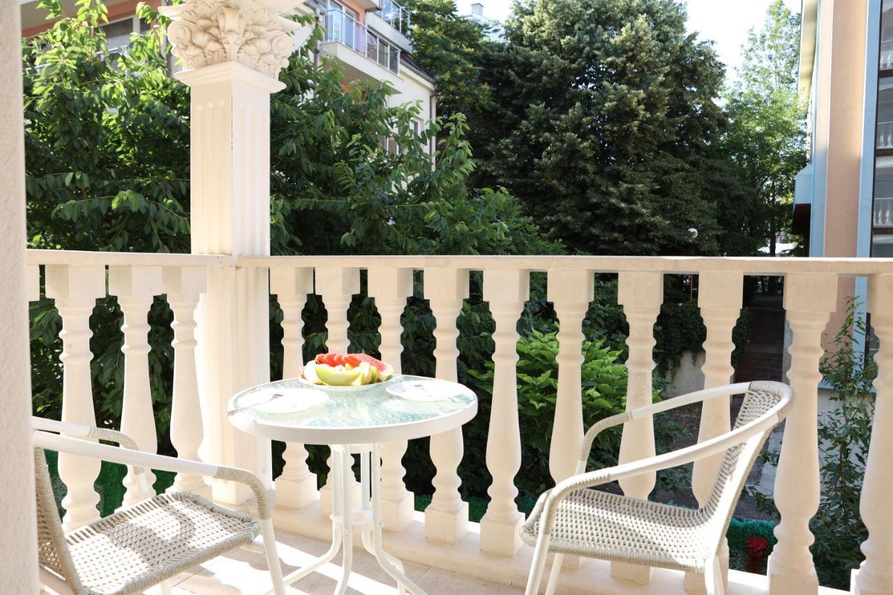 Valencia Gardens Luxury Apartments Nesebar Bagian luar foto
